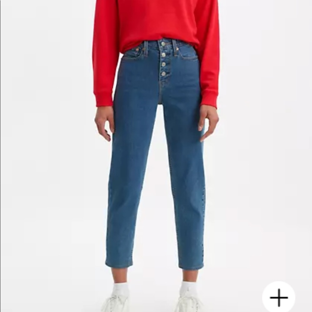 LEVI’S mom jeans